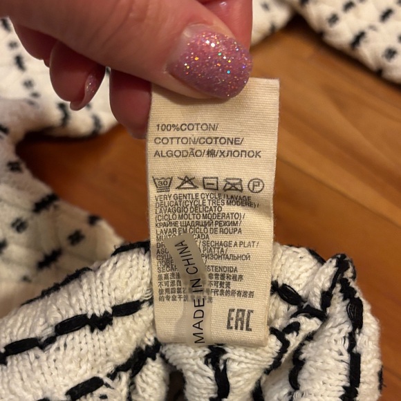 Sunoco Paris Women's White and Black Cardigan Sweater - Picture 7 of 8